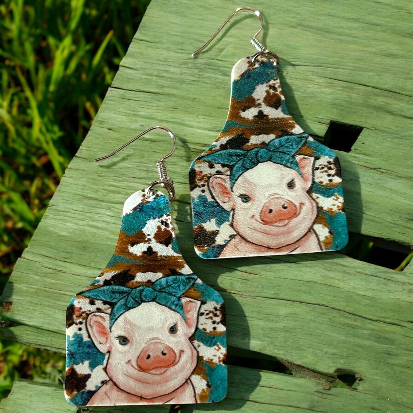 Bow Pig Ear Tag - Novelty Earring