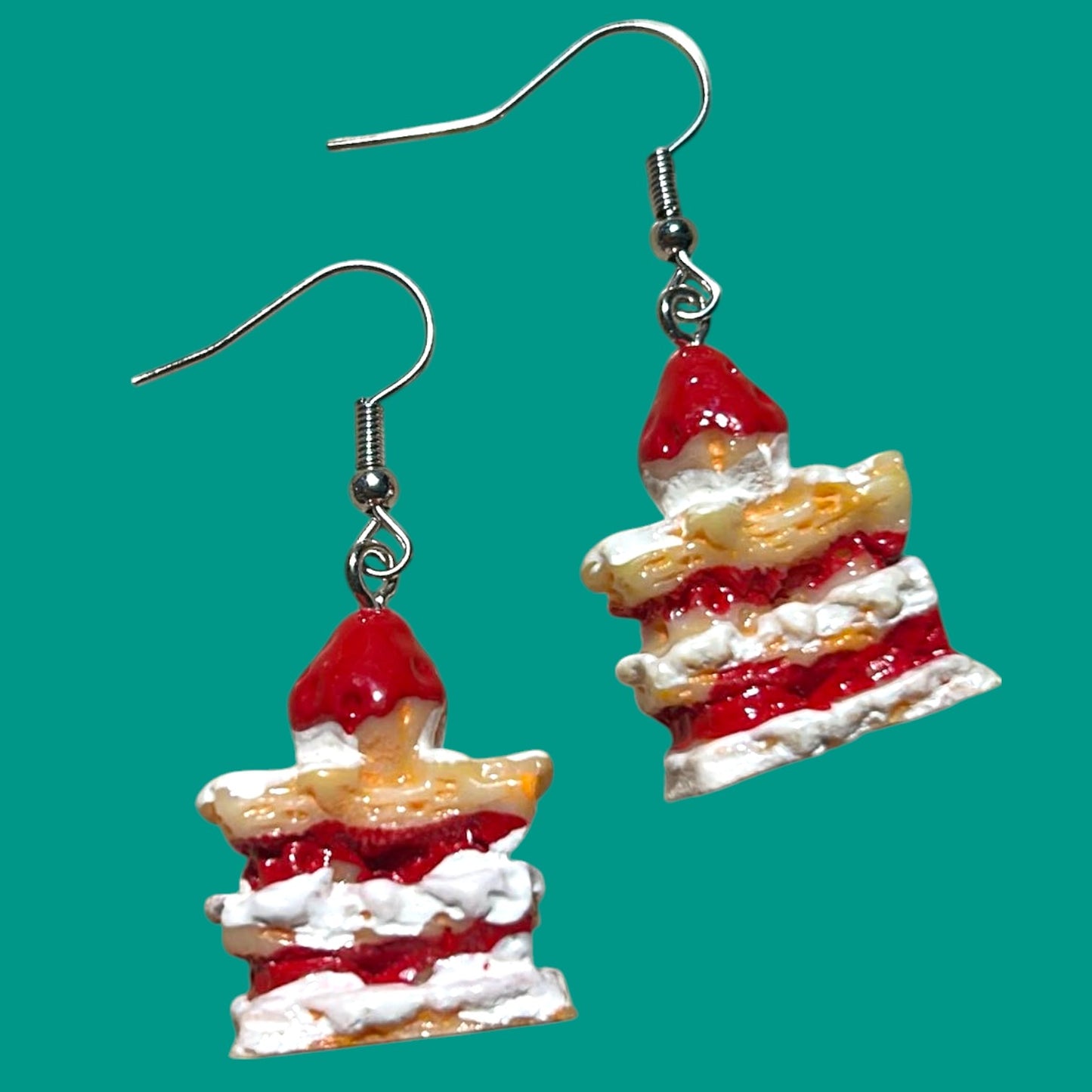 Strawberry Cake - Novelty Earring
