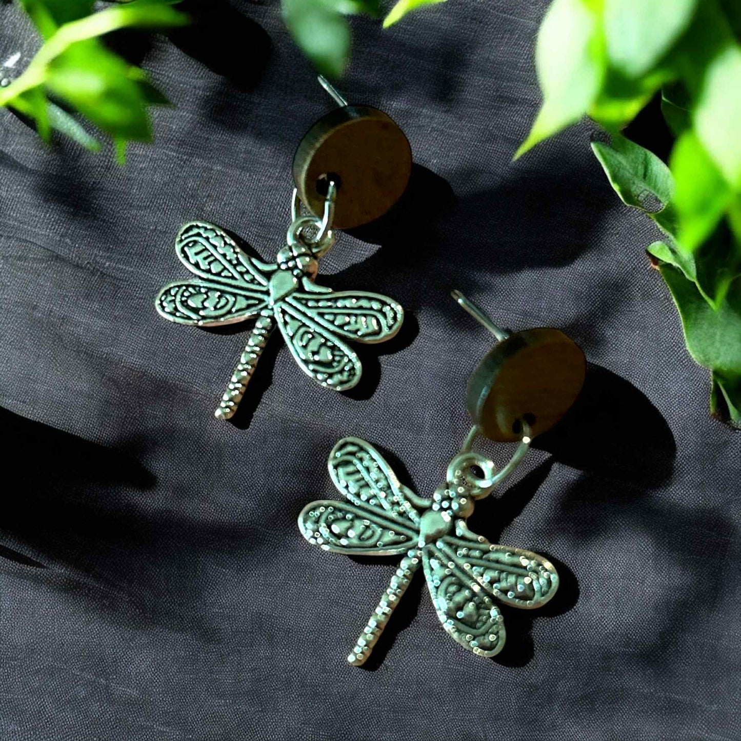 Dragonfly Wood Circle - Novelty Earring