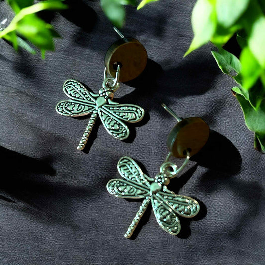 Dragonfly Wood Circle - Novelty Earring