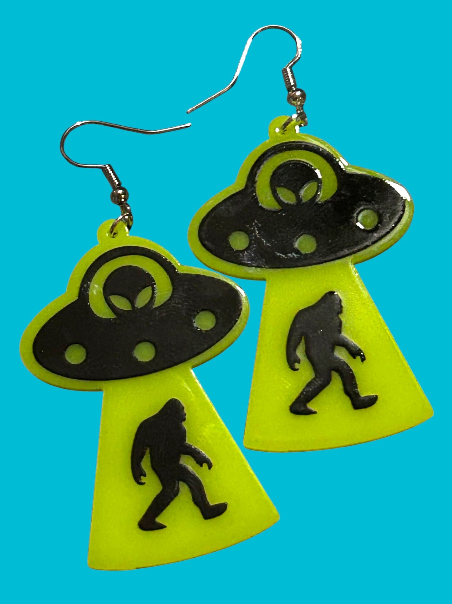 Big Foot UFO Yellow - Novelty Earring