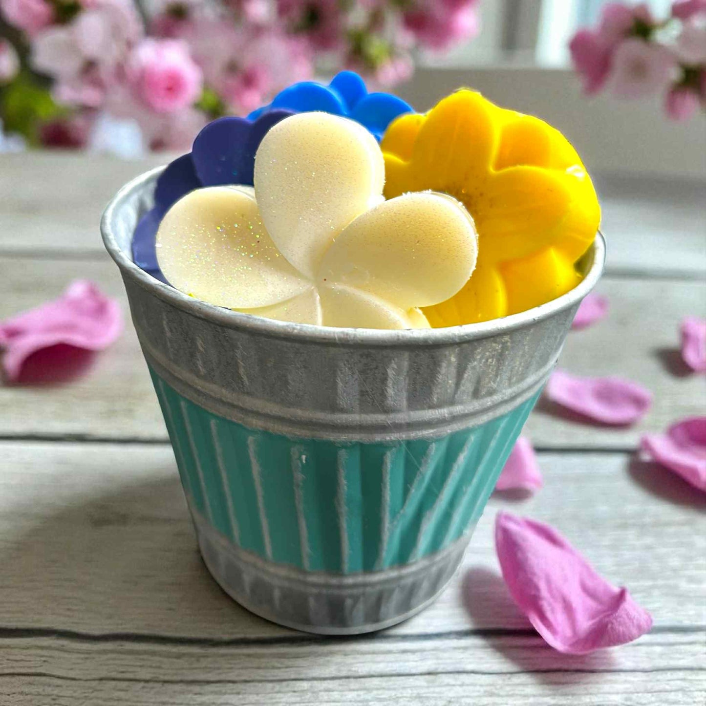 Decorative Wax Container - Paradise Petals
