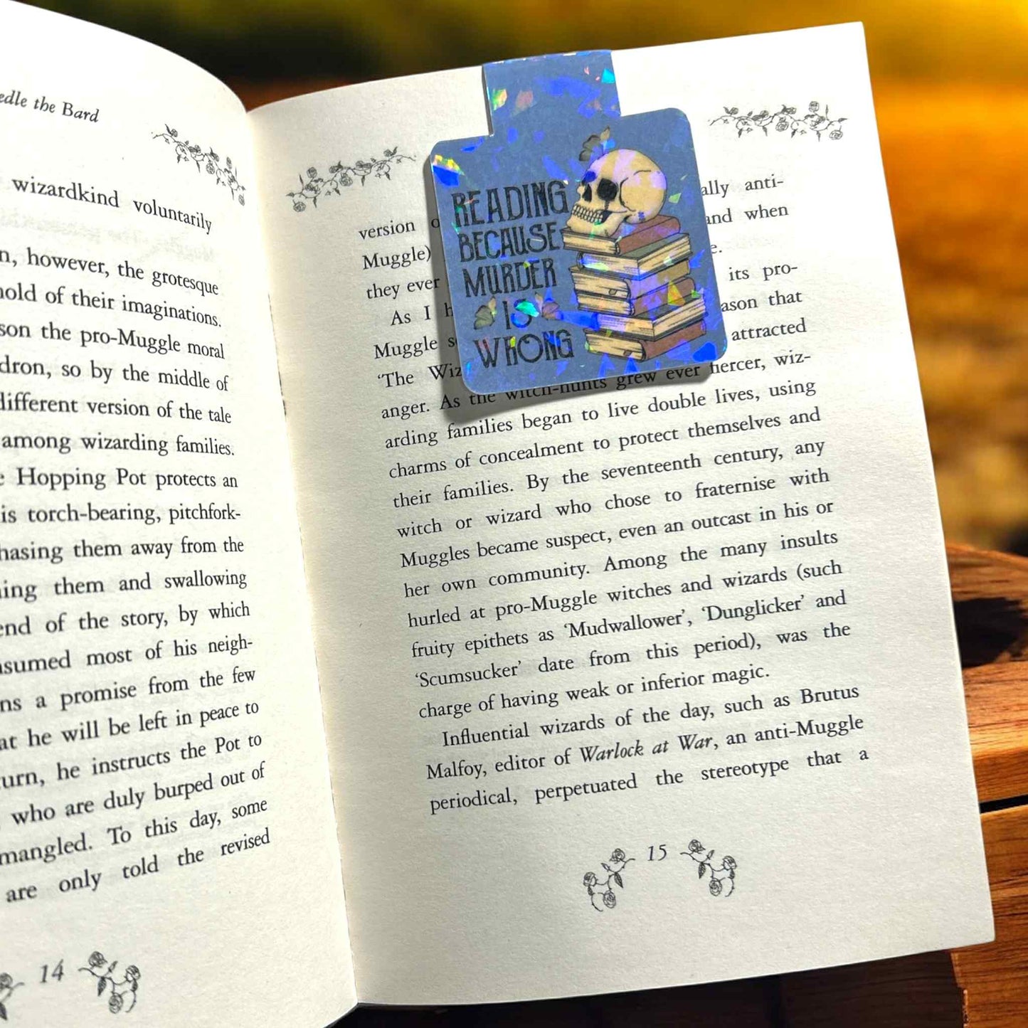 Magnetic Bookmark - Reading Skull